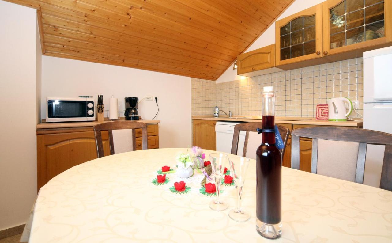 Apartments Mond Gornji Karin Dış mekan fotoğraf